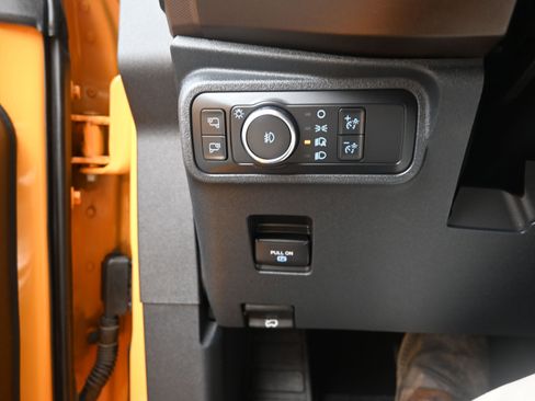 Used 2022 Ford Bronco Outer Banks image 15