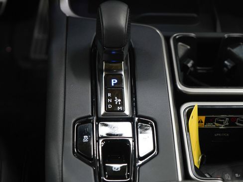 Used 2024 Lexus TX 500h AWD image 20