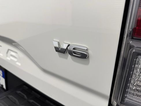 Used 2021 Toyota Tacoma TRD Sport image 9