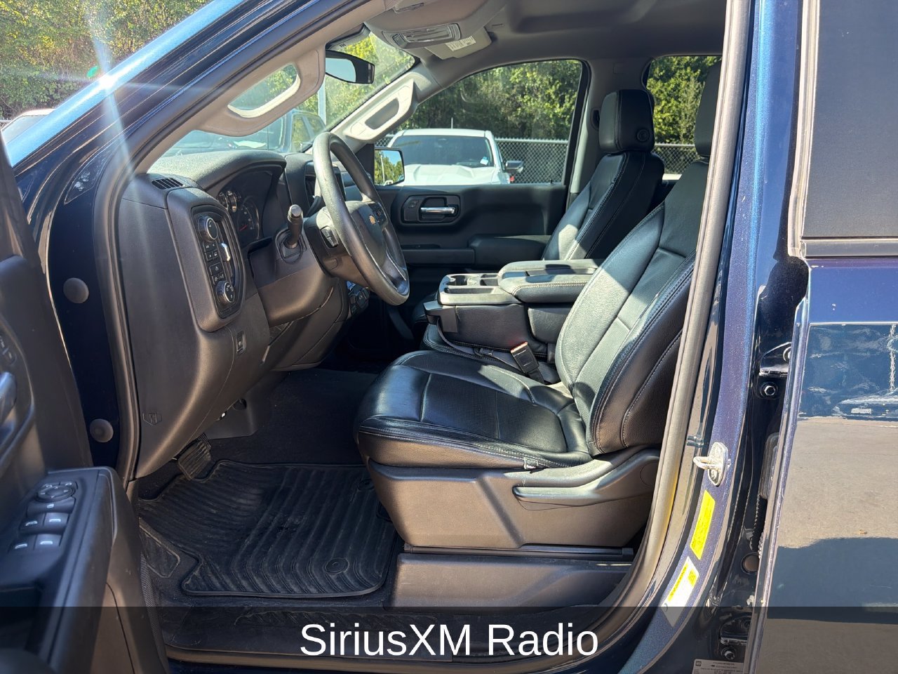 Used 2022 Chevrolet Silverado 1500 Custom w/ LPO, Dark Essentials Package AWD/4WD image 9