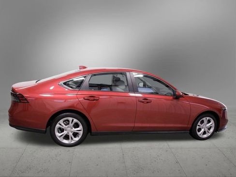 Certified 2025 Honda Accord LX image 8