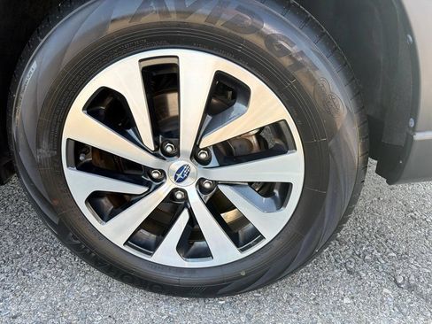Used 2022 Subaru Outback Premium AWD/4WD image 8