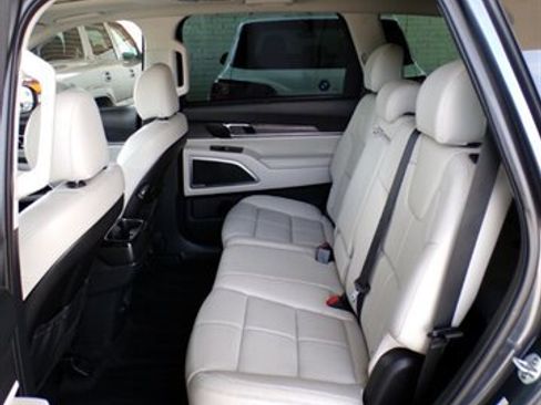 Used 2021 Kia Telluride EX w/ Towing Package image 21