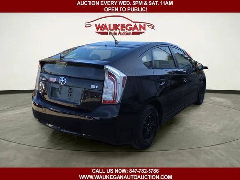 Used 2014 Toyota Prius Two FWD image 5