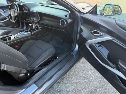Used 2021 Chevrolet Camaro LT image 13
