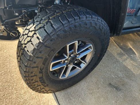 New 2026 Jeep Gladiator Mojave image 22