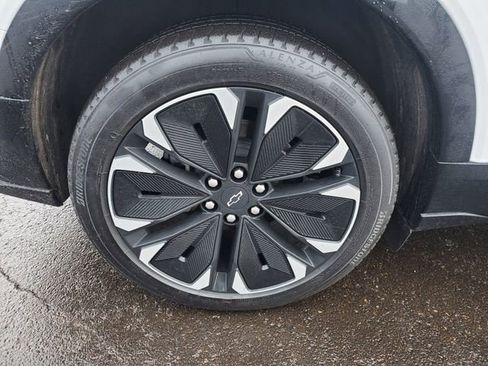 Used 2024 Chevrolet Blazer EV RS image 9