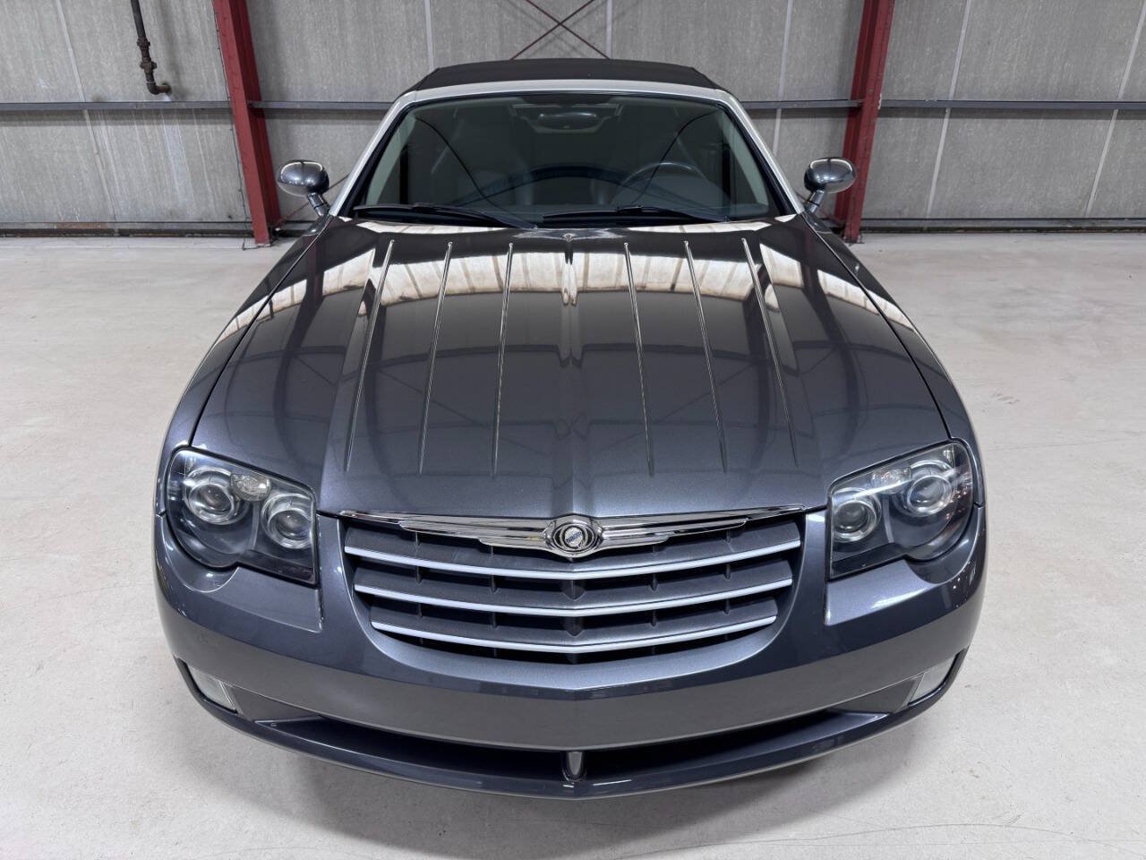 Used 2005 Chrysler Crossfire Limited RWD image 18
