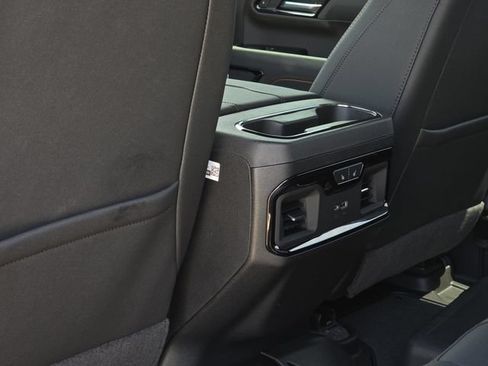 New 2026 GMC Sierra 2500 AT4 w/ AT4 Premium Plus Package AWD/4WD image 23