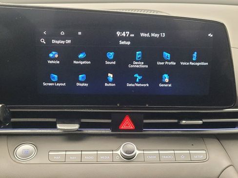 Used 2024 Hyundai Elantra SEL FWD image 25