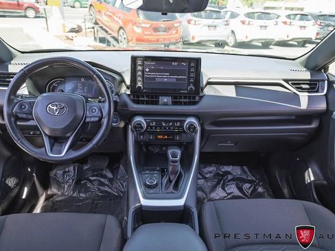 Used 2022 Toyota RAV4 SE w/ Weather & Moonroof Package AWD/4WD image 33