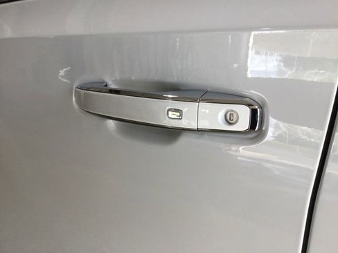 New 2026 Chevrolet Tahoe Premier image 14