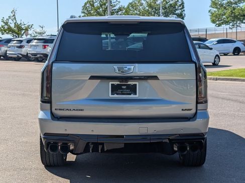 Certified 2025 Cadillac Escalade V AWD/4WD image 4