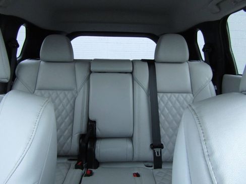 Used 2024 Mitsubishi Outlander SEL AWD/4WD image 19