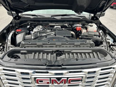 New 2026 GMC Sierra 2500 Denali AWD/4WD image 27