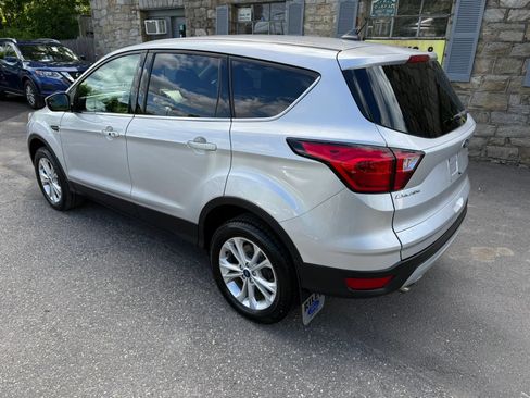 Used 2019 Ford Escape SE AWD/4WD image 9