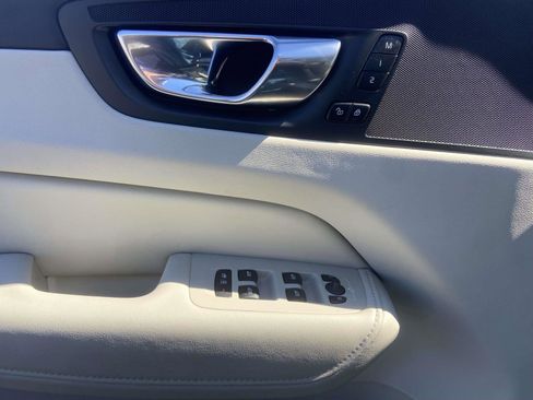 Certified 2023 Volvo XC60 B5 Plus w/ Climate Package image 20