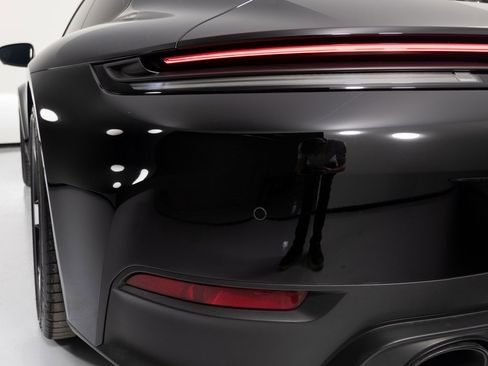 Certified 2025 Porsche 911 Carrera image 23