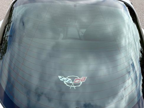 Used 1998 Chevrolet Corvette Coupe RWD image 28