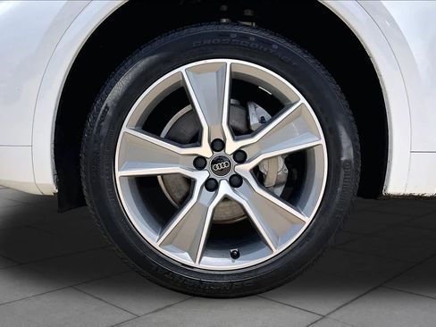 Used 2025 Audi Q5 2.0T Premium AWD/4WD image 11