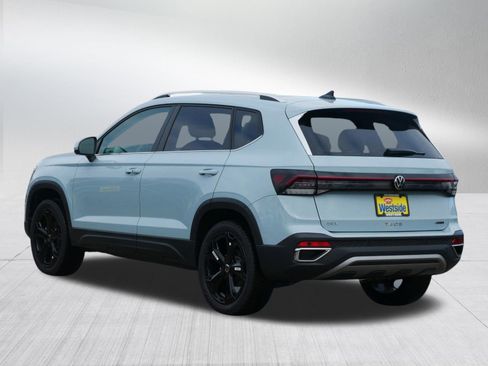 New 2026 Volkswagen Taos SEL image 2