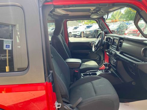Used 2019 Jeep Wrangler Sport AWD/4WD image 29
