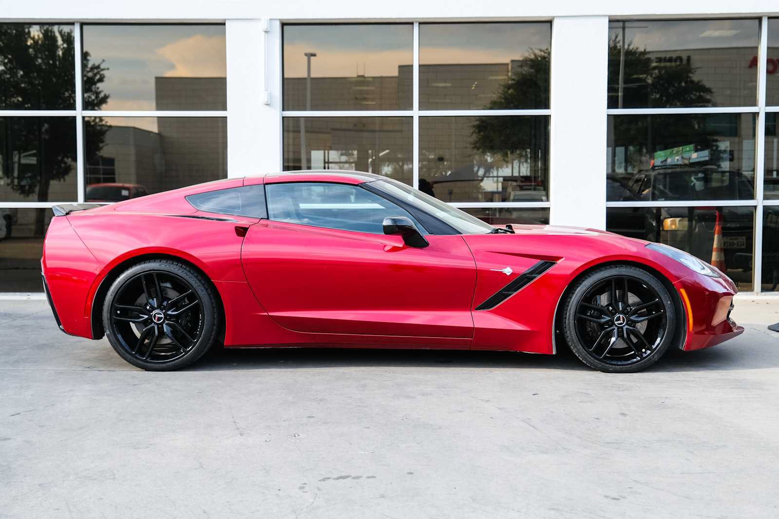 Used 2014 Chevrolet Corvette Stingray Coupe RWD image 6