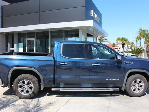 Used 2020 GMC Sierra 1500 SLT w/ SLT Convenience Package image 10