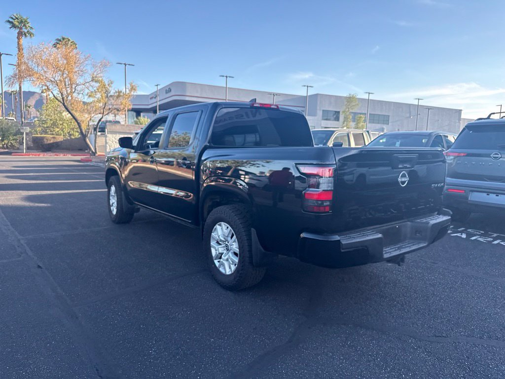 Used 2023 Nissan Frontier SV w/ Tow Package AWD/4WD image 11