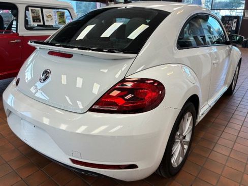 Used 2018 Volkswagen Beetle 2.0T S w/ Style & Comfort Package For S image 6