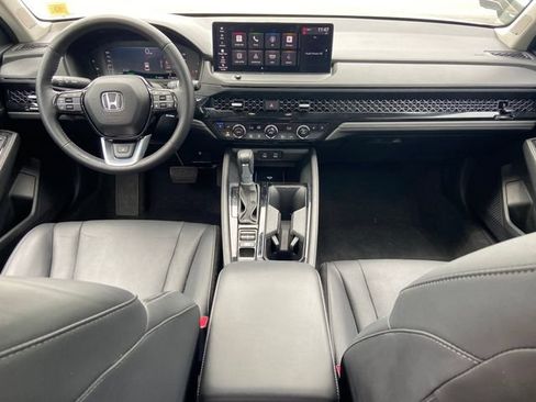 Used 2025 Honda Accord Touring image 13