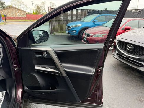 Used 2017 Toyota RAV4 SE w/ Power Special Value Package image 15