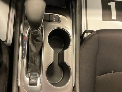 Used 2024 Chevrolet Malibu LT image 23