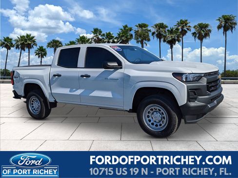 Used 2025 Chevrolet Colorado W/T image 1