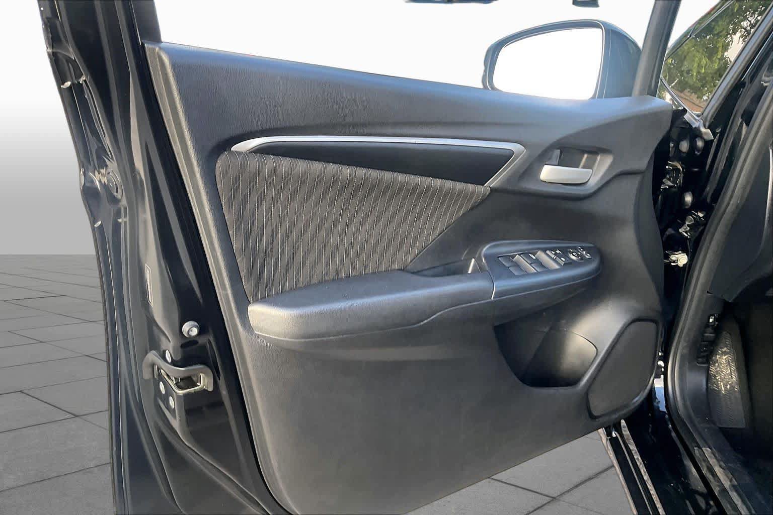 Used 2019 Honda Fit EX image 20