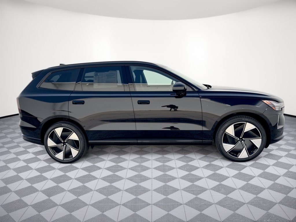 Certified 2025 Volvo EX90 Ultra AWD/4WD image 8