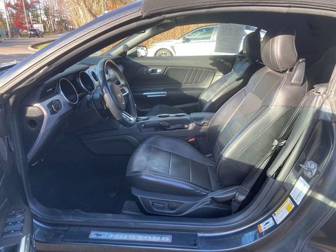 Used 2020 Ford Mustang GT Premium image 12