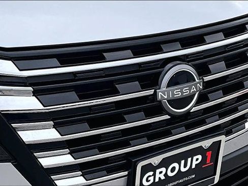 Certified 2025 Nissan Rogue SV FWD image 29