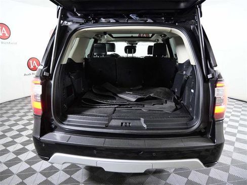 Used 2021 Ford Expedition Platinum image 10