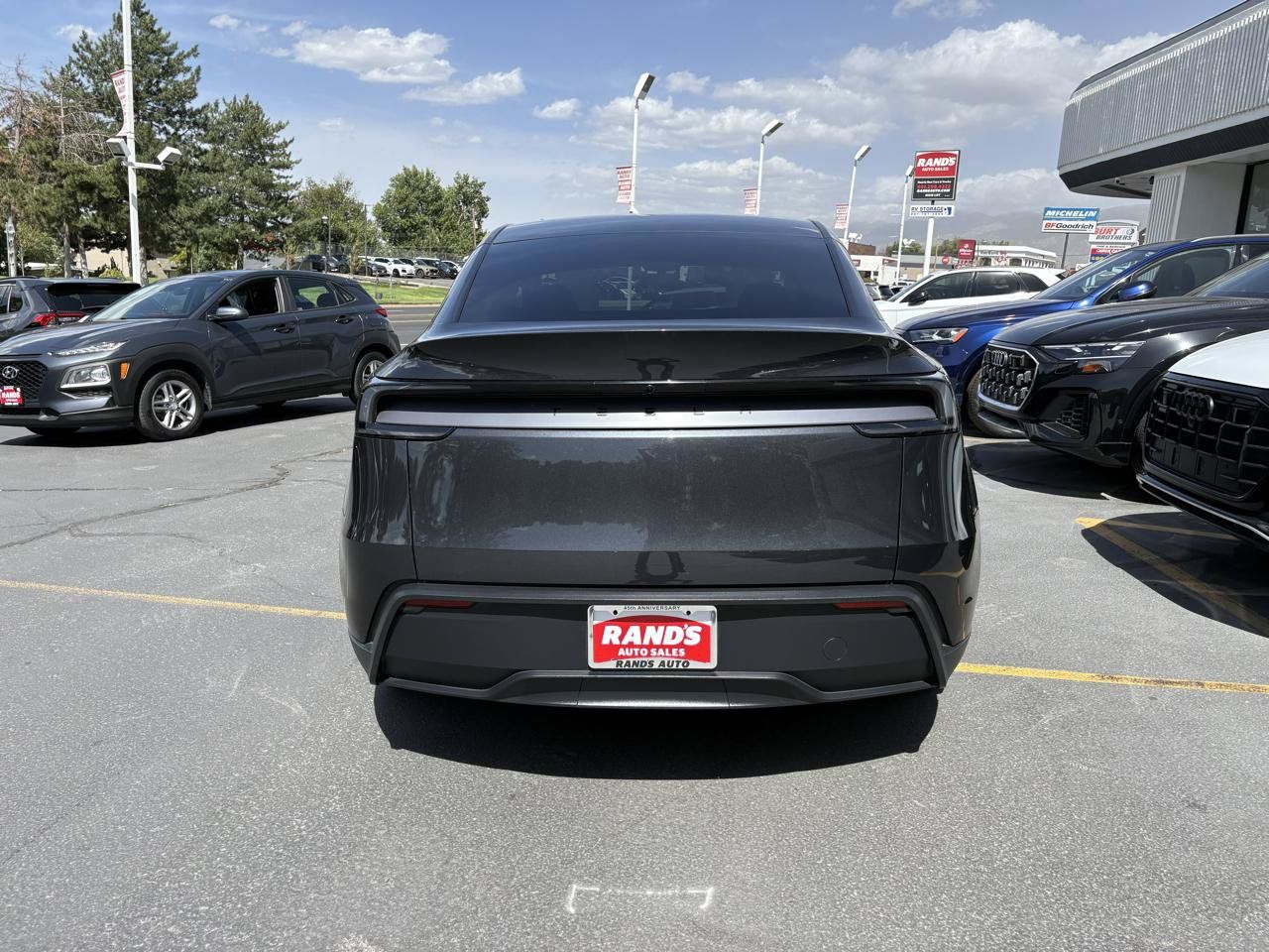 Used 2026 Tesla Model Y Long Range RWD image 10