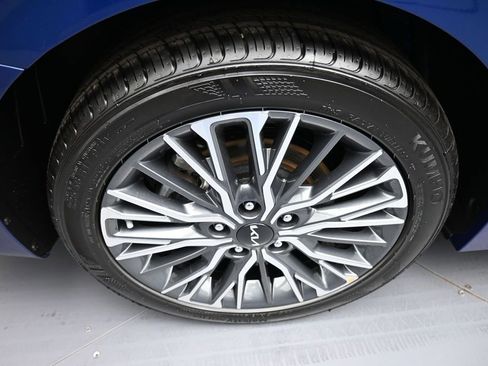 Certified 2024 Kia Forte GT-Line FWD image 12