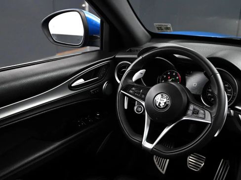 Used 2018 Alfa Romeo Stelvio Ti Sport image 22