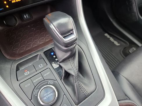 Certified 2019 Toyota RAV4 Limited w/ Cold Weather Package image 17