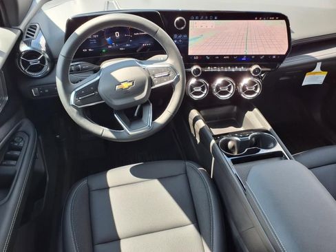 New 2025 Chevrolet Blazer EV LT image 7