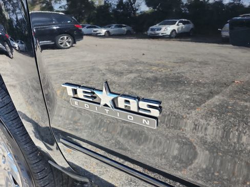 Used 2017 Chevrolet Silverado 1500 LT w/ Texas Edition image 23