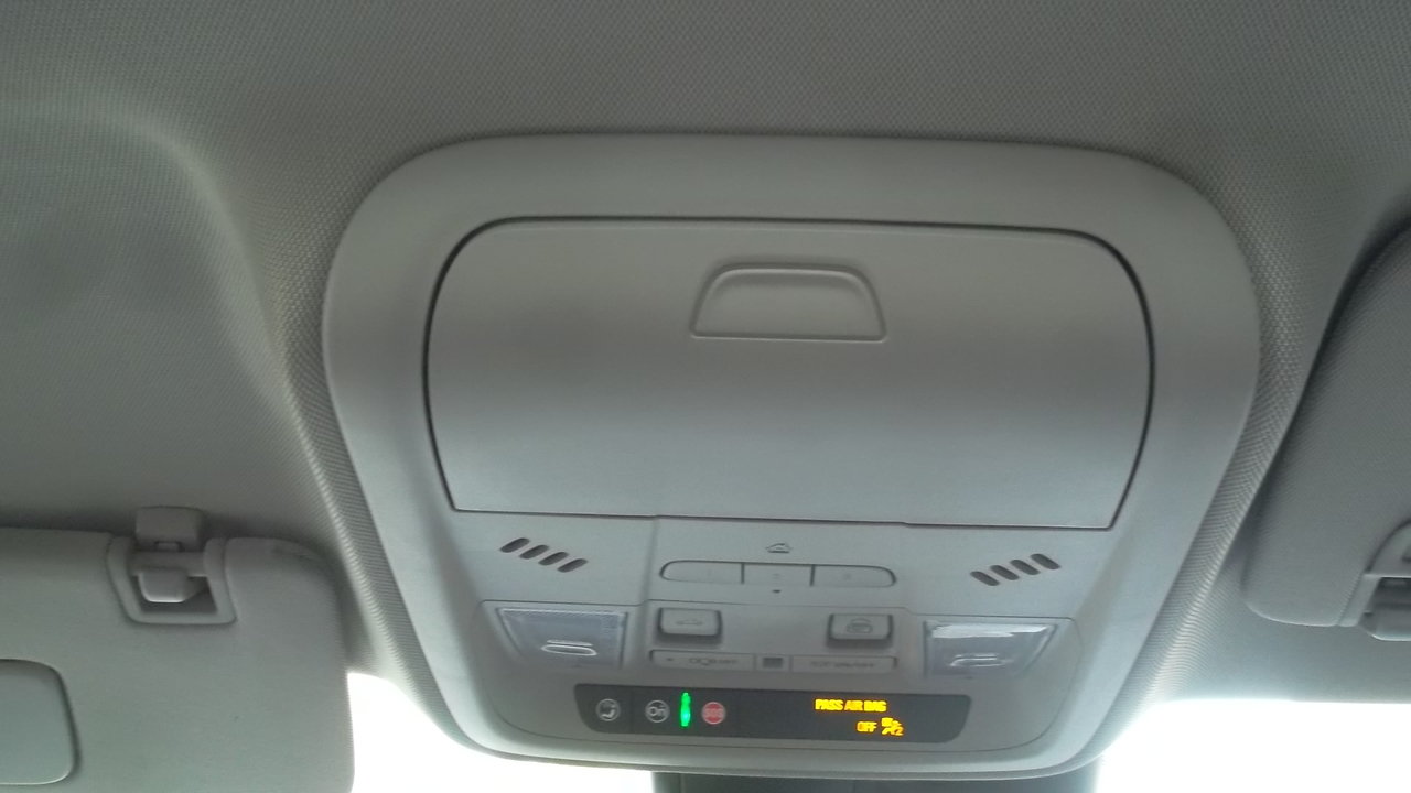 Used 2021 Cadillac XT4 Premium Luxury FWD image 16