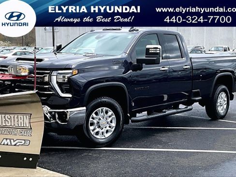Used 2024 Chevrolet Silverado 2500 LTZ w/ LTZ Convenience Package image 1