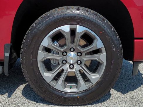 Used 2023 Chevrolet Silverado 1500 High Country w/ Technology Package image 11