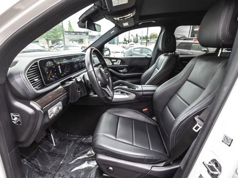 Used 2021 Mercedes-Benz GLS 450 4MATIC image 21