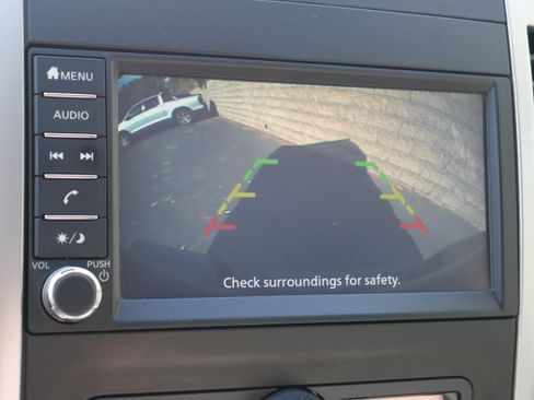 Used 2021 Nissan Frontier SV w/ Midnight Edition Floor Mats image 18